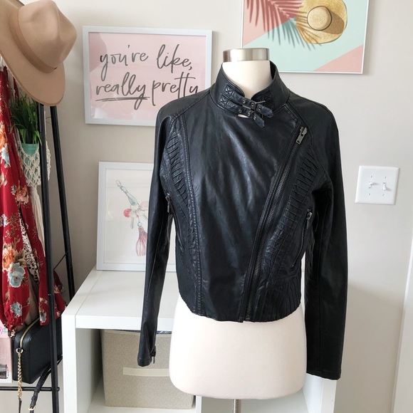 ❌SOLD❌Blank NYC Black Trendy Moto Jacket Medium - Picture 3 of 9
